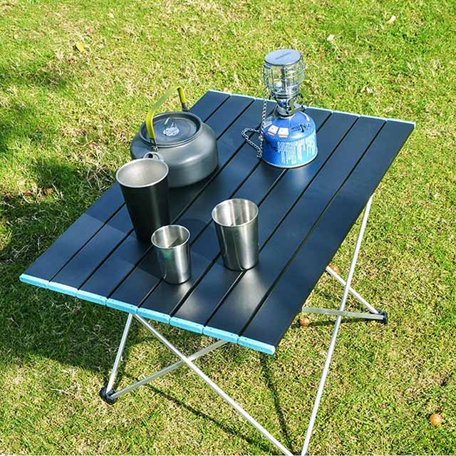 Kompakter und robuster Campingtisch