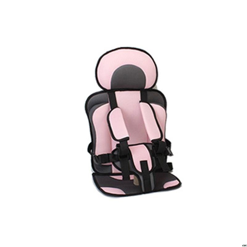 Kompaktsitz für Babys im Auto