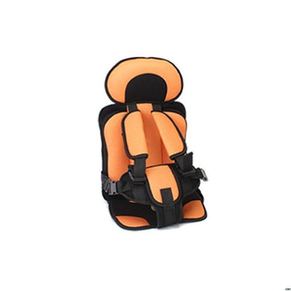 Kompaktsitz für Babys im Auto