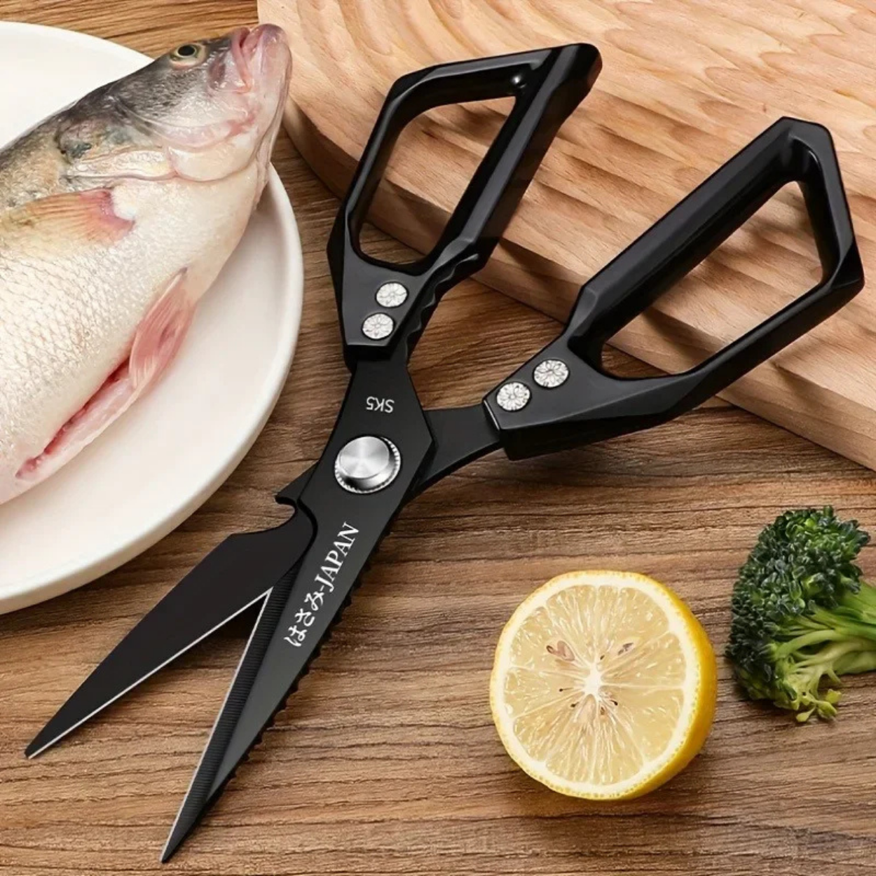 Professionelle scharfe Küchenschere