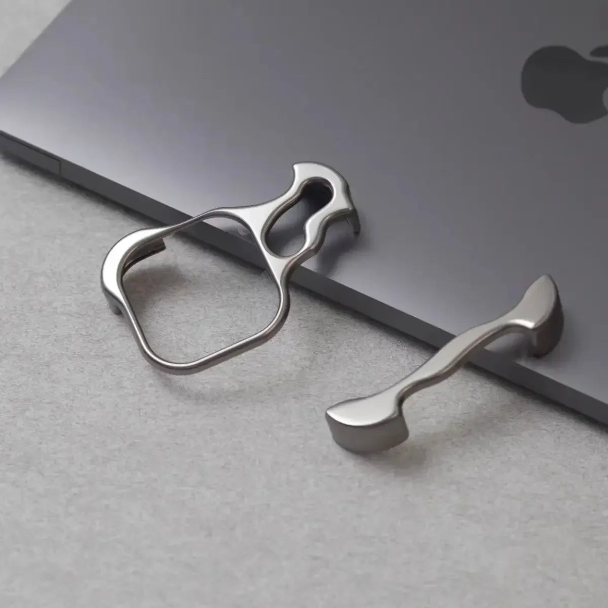 Ultraleichte und robuste iPhone-Hülle aus Aluminium