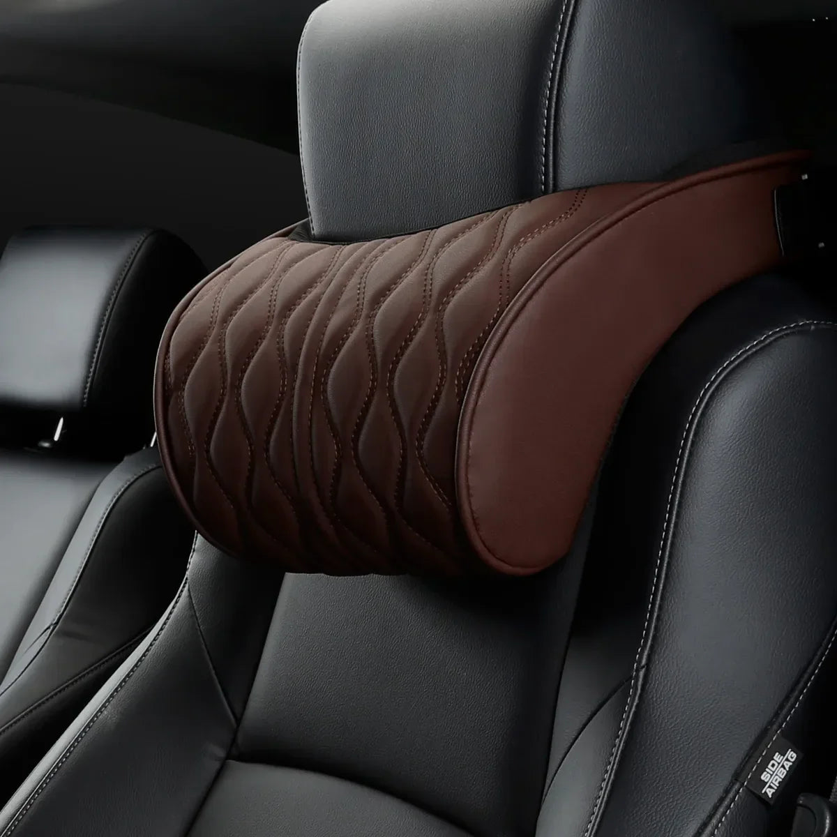 Bequeme Nackenstütze aus Kunstleder für das Auto