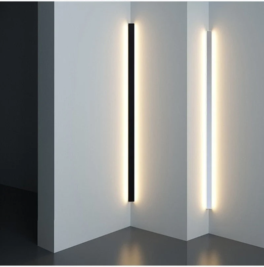Elegante Wandleuchte mit einstellbarem warmem LED-Licht
