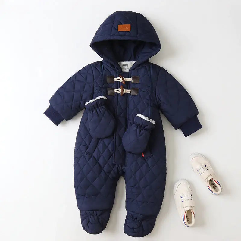 Weicher Babyanzug aus Samt