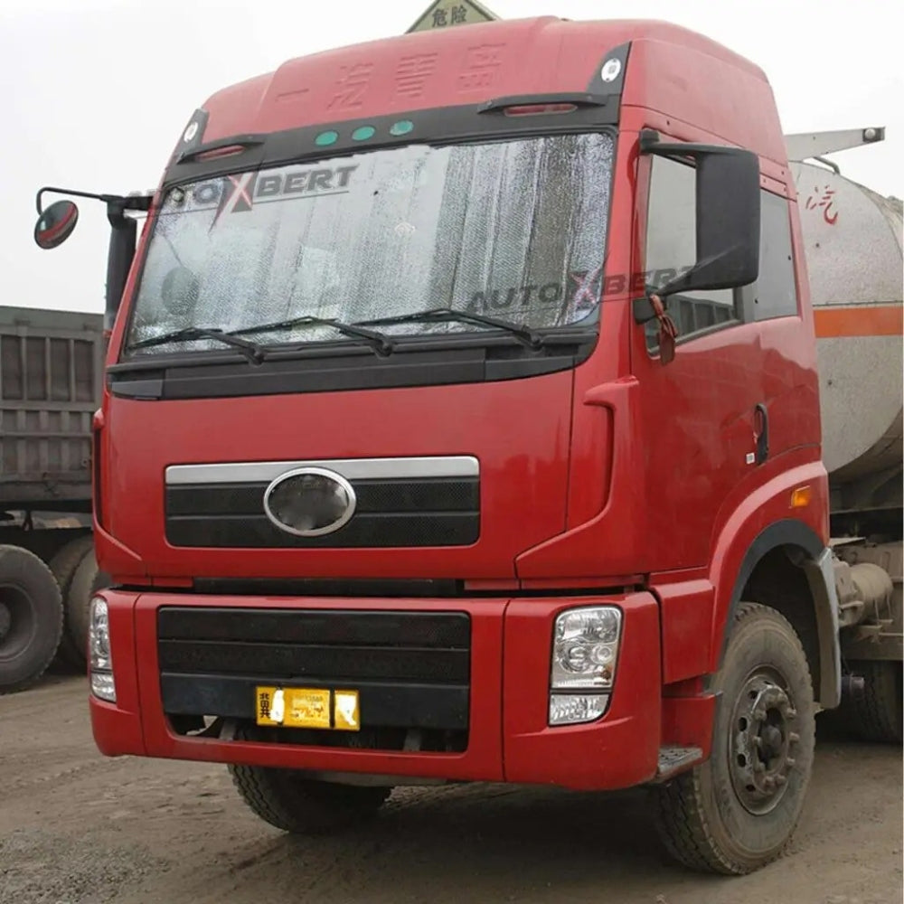 Schwarzer Autosonnenschutz mit Cool Ride Logo